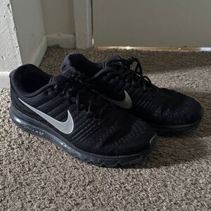 Nike Men's Black Running Air max 2017